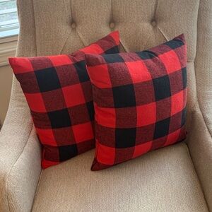 Buffalo Plaid Throw Pillow Set - Red and Black